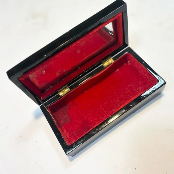 vintage Japanese black lacquer jewelry box intricate mother-of-pearl - Picture 6 of 12